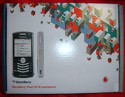 blackberrypear8110smartphone1.jpg